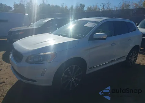 2015 Volvo Xc60 T6 Platinum from USA, damaged, VIN YV4902RM0F2673843
